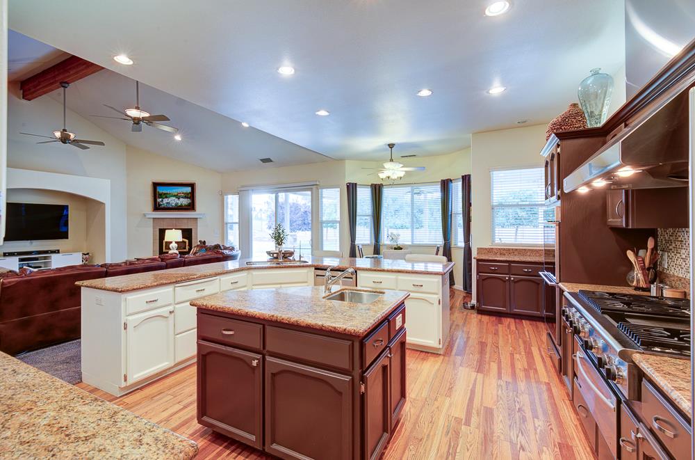 17465 Monreal Rd, Madera, CA 93636