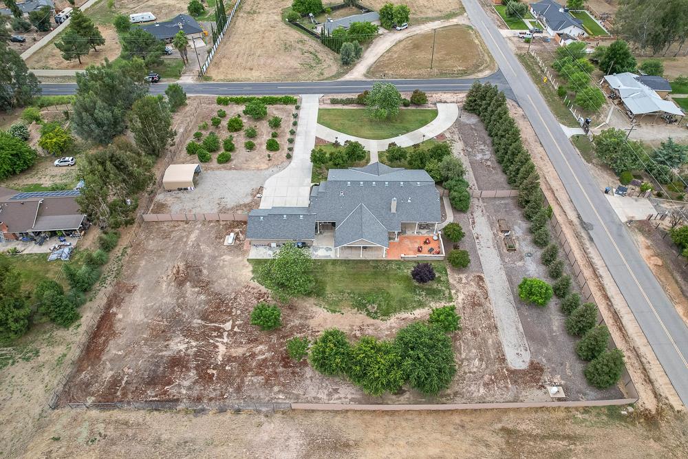 17465 Monreal Rd, Madera, CA 93636