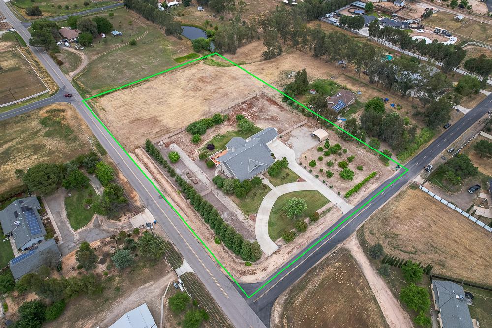 17465 Monreal Rd, Madera, CA 93636