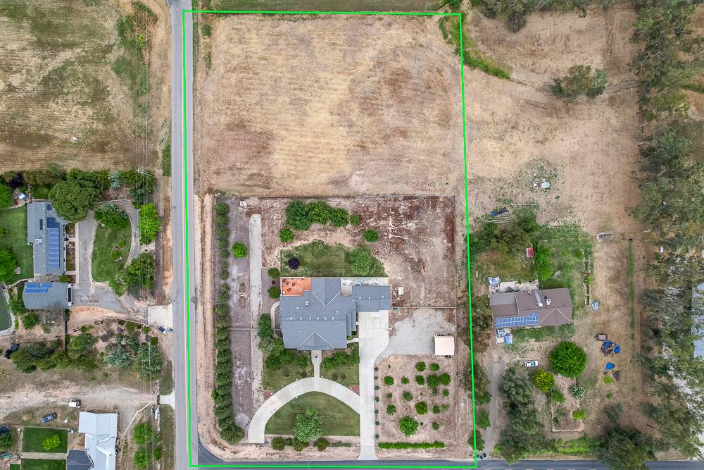 17465 Monreal Rd, Madera, CA 93636