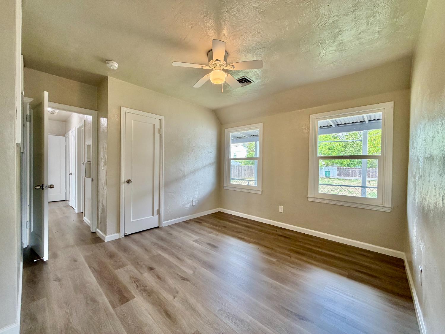 910 Robertson Blvd, Chowchilla, CA 93610