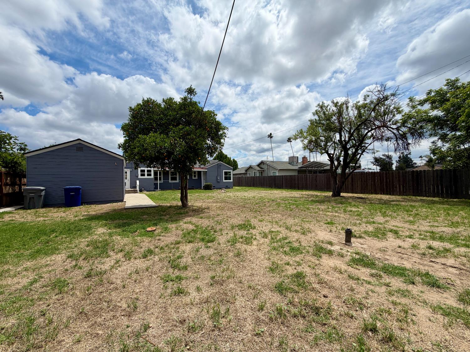 910 Robertson Blvd, Chowchilla, CA 93610