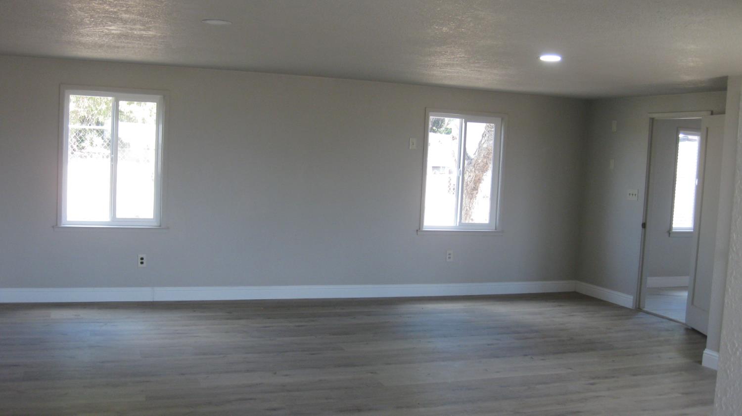 6778 Nebraska Ave, Selma, CA 93662