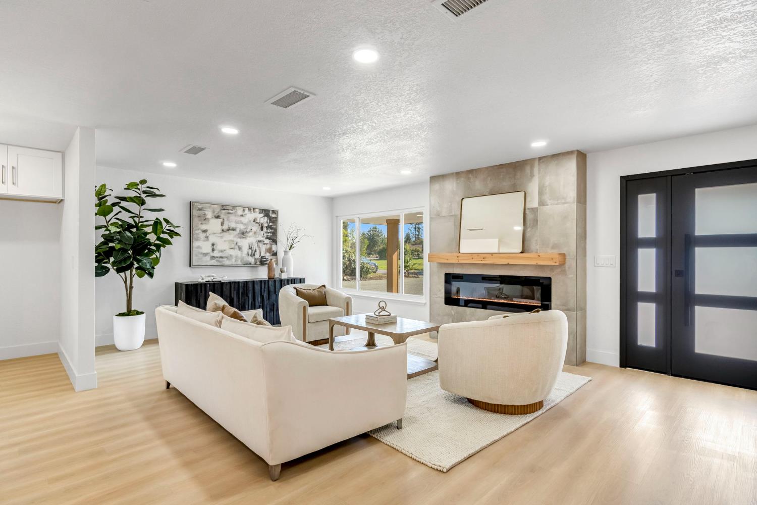 2234 W San Madele, Fresno, CA 93711