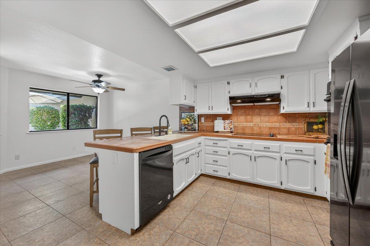 3632 W Beechwood Ave, Fresno, CA 93711