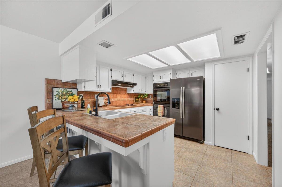 3632 W Beechwood Ave, Fresno, CA 93711