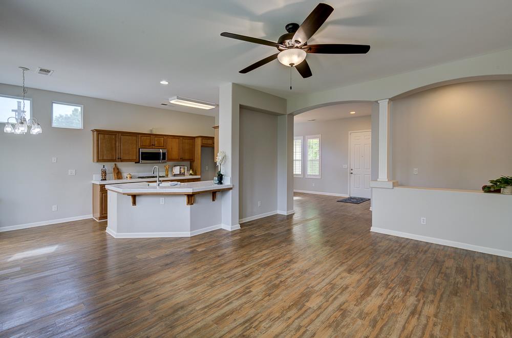 3235 Rall Ave, Clovis, CA 93619
