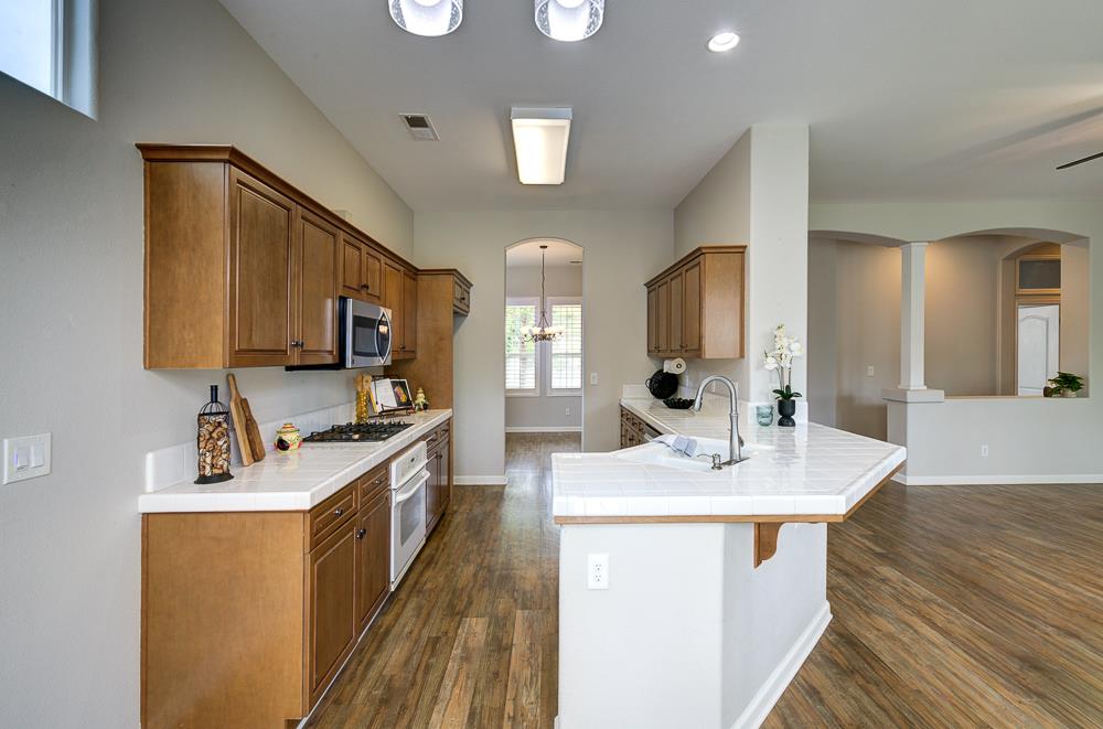 3235 Rall Ave, Clovis, CA 93619