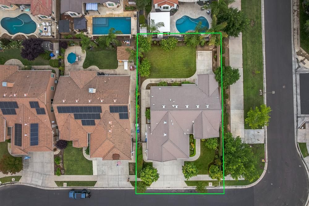 3235 Rall Ave, Clovis, CA 93619