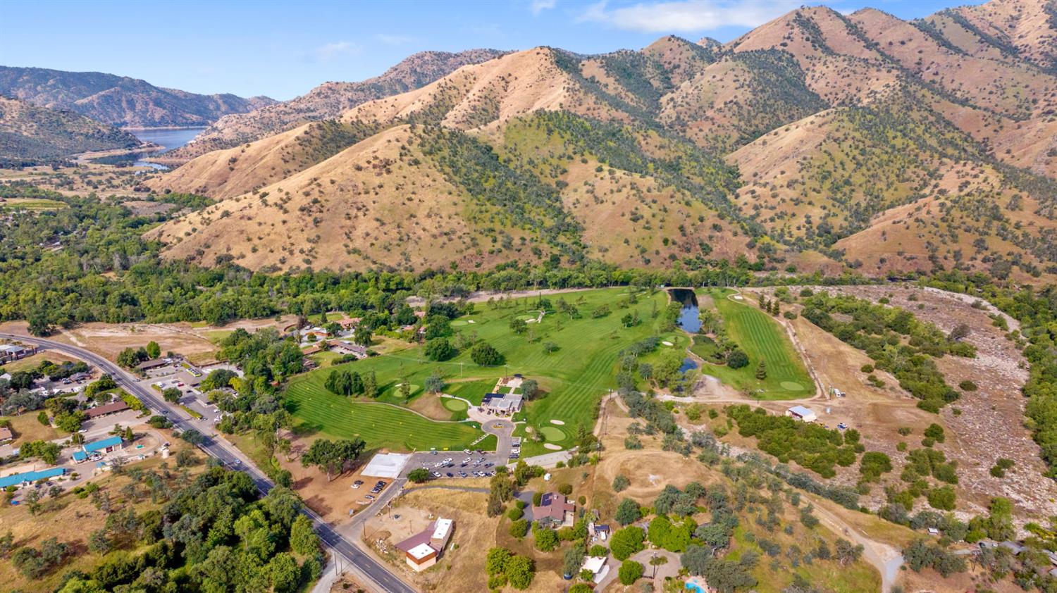 41117 Sierra Dr, Three Rivers, CA 93271