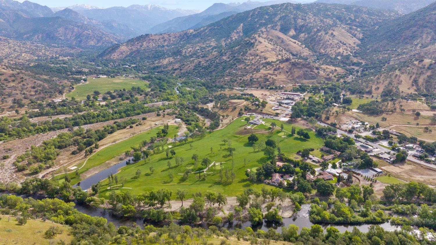41117 Sierra Dr, Three Rivers, CA 93271