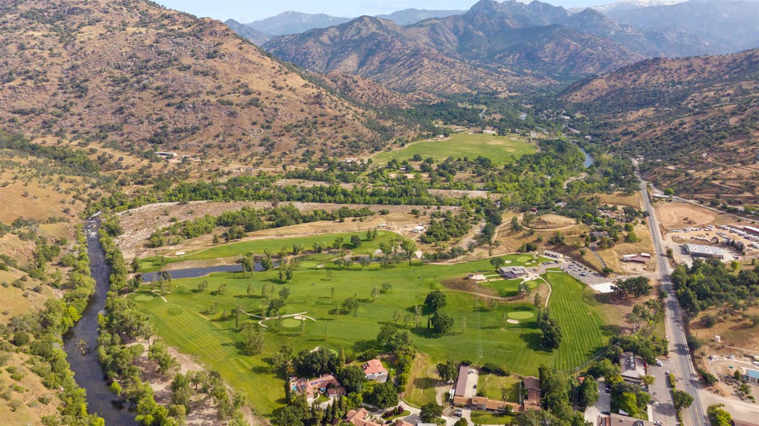 41117 Sierra Dr, Three Rivers, CA 93271