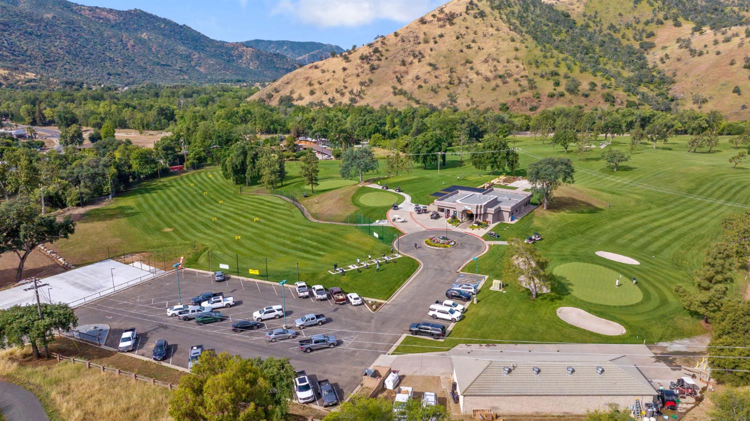41117 Sierra Dr, Three Rivers, CA 93271