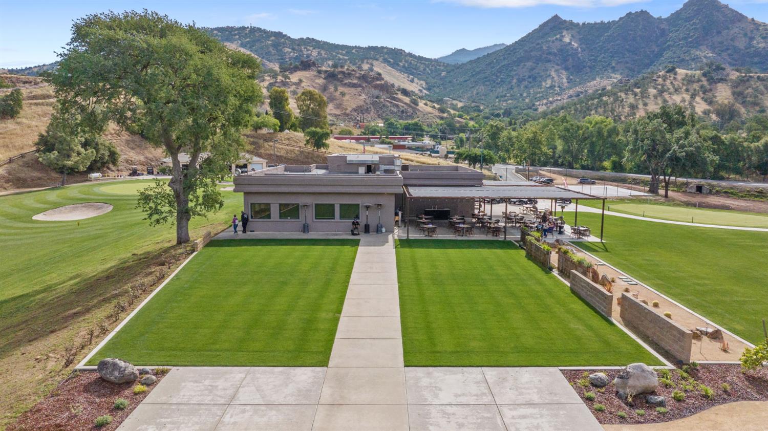 41117 Sierra Dr, Three Rivers, CA 93271