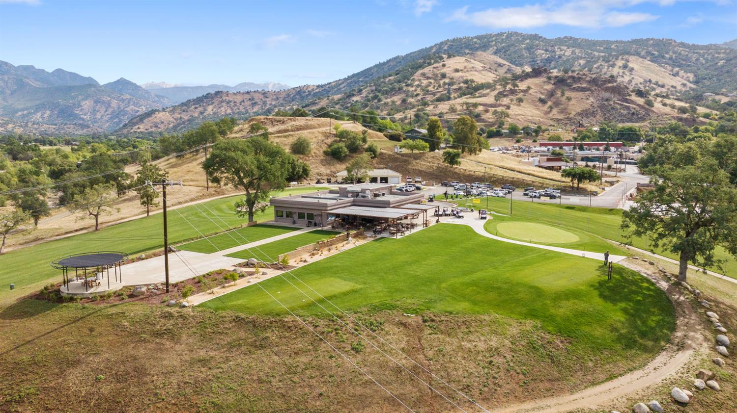 41117 Sierra Dr, Three Rivers, CA 93271