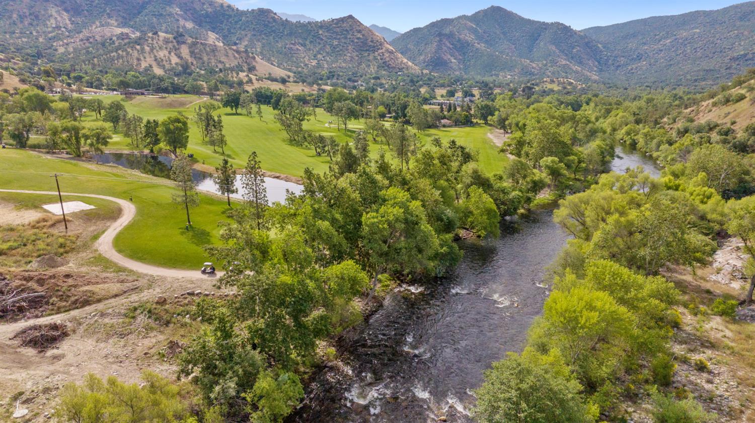 41117 Sierra Dr, Three Rivers, CA 93271
