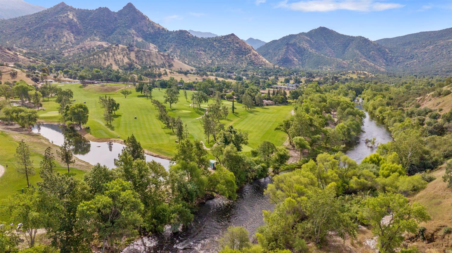 41117 Sierra Dr, Three Rivers, CA 93271