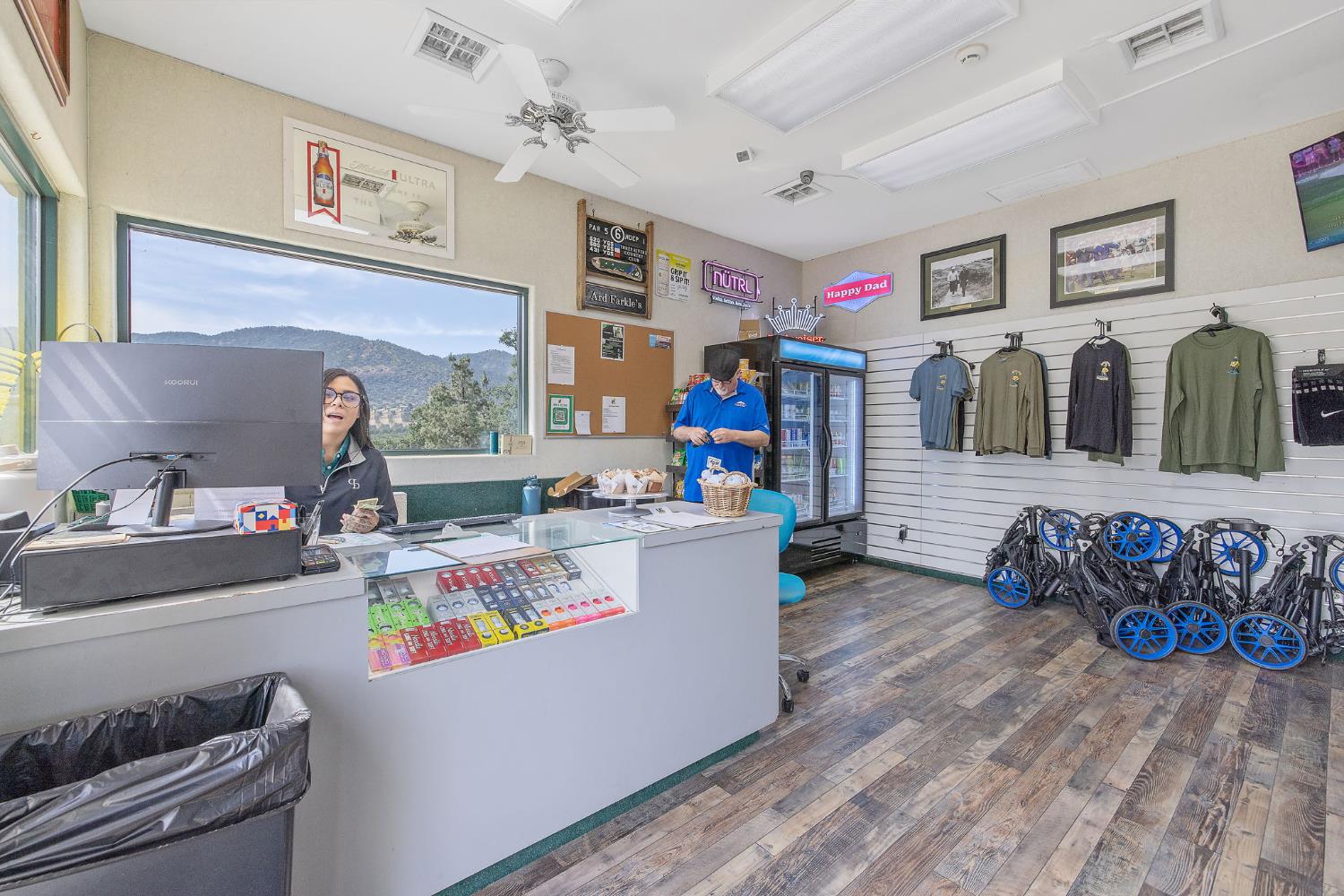 41117 Sierra Dr, Three Rivers, CA 93271