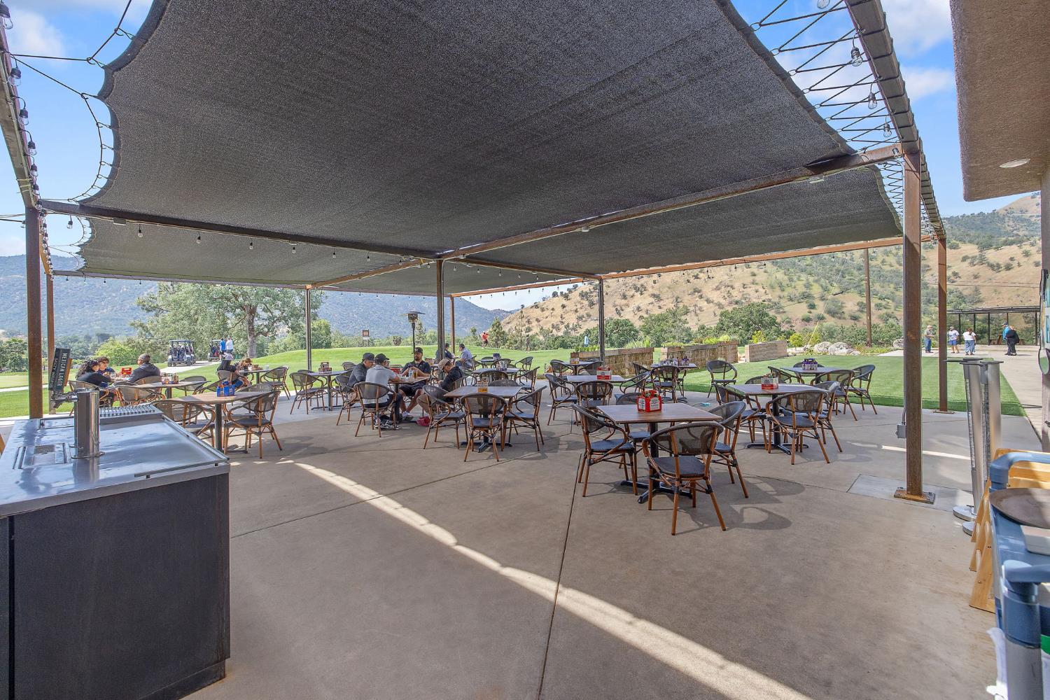 41117 Sierra Dr, Three Rivers, CA 93271