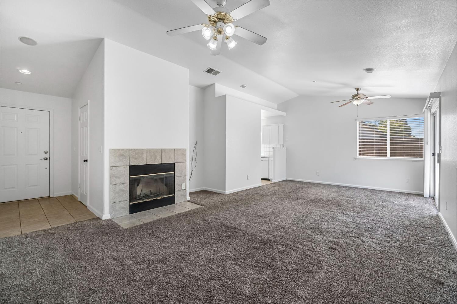 6253 W San Carlos Ave, Fresno, CA 93723