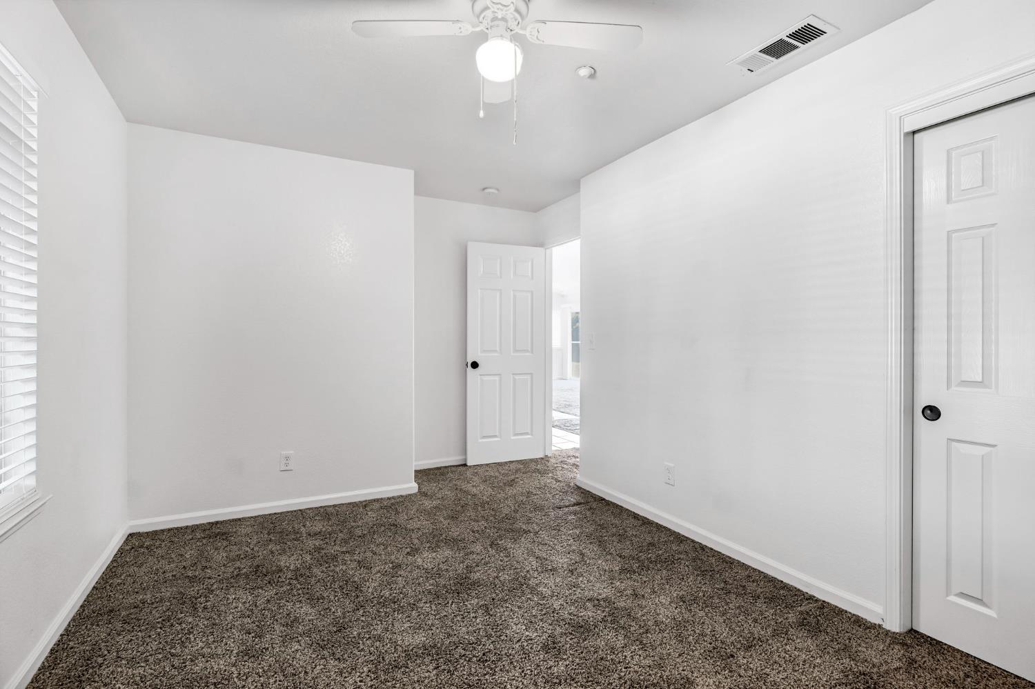 6253 W San Carlos Ave, Fresno, CA 93723