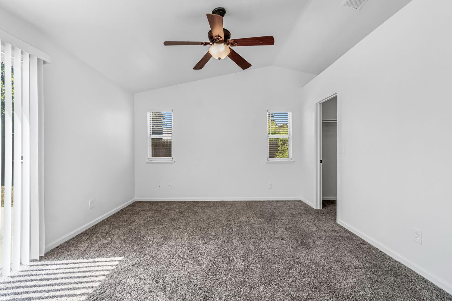 6253 W San Carlos Ave, Fresno, CA 93723