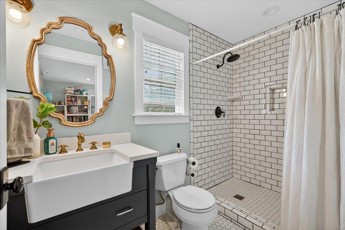 35073 Auberry Rd, Auberry, CA 93602