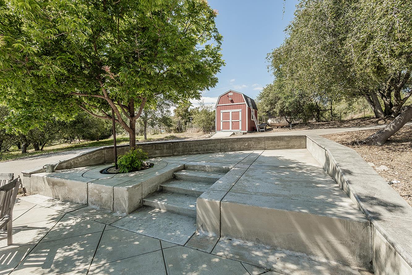 35073 Auberry Rd, Auberry, CA 93602