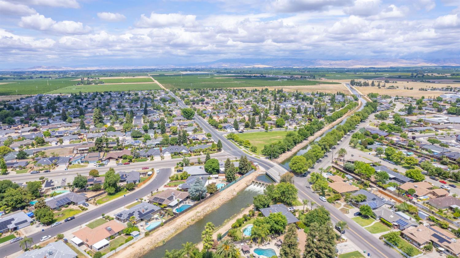 2153 Jenni Ave, Sanger, CA 93657