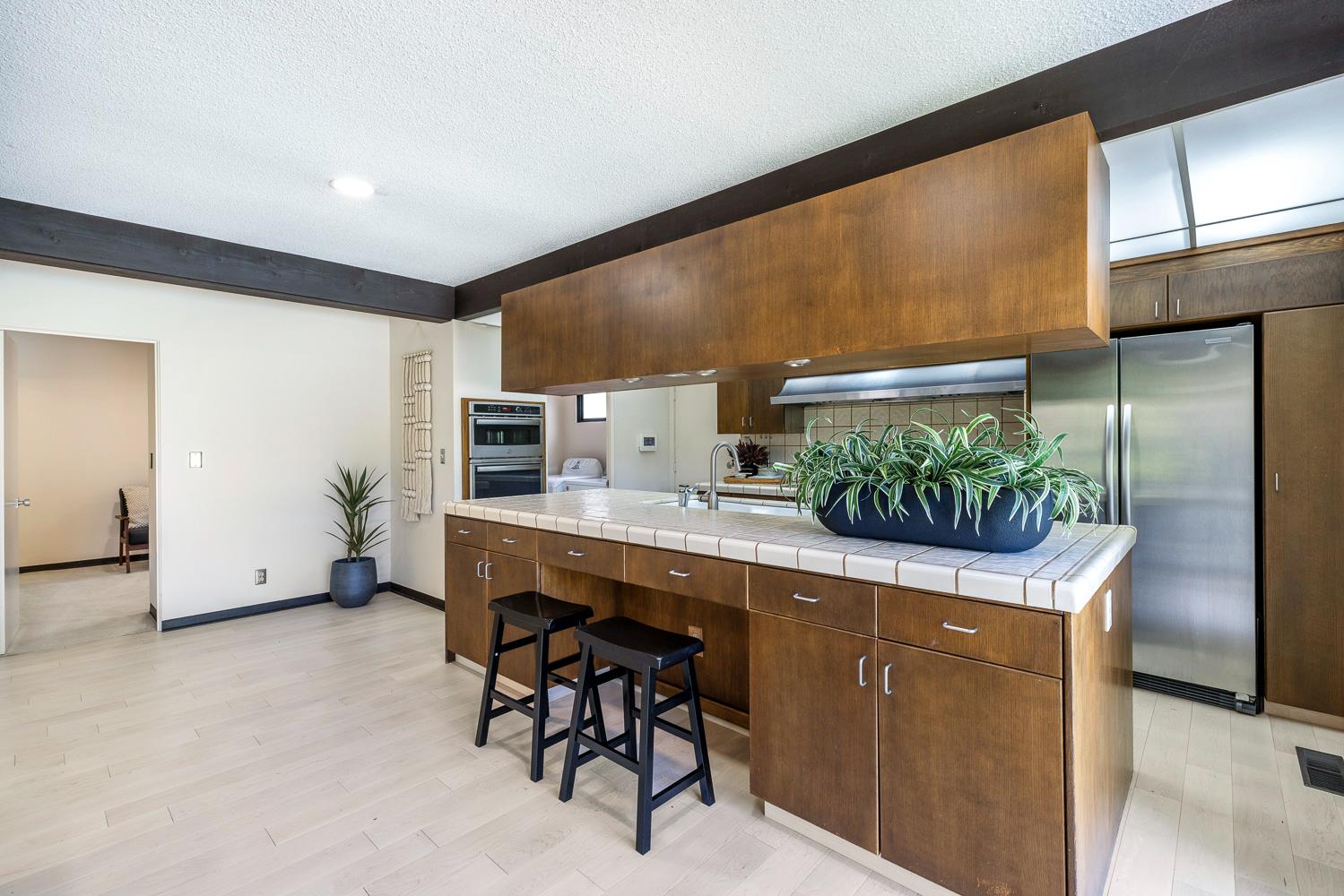 2530 W Wrenwood Ave, Fresno, CA 93711
