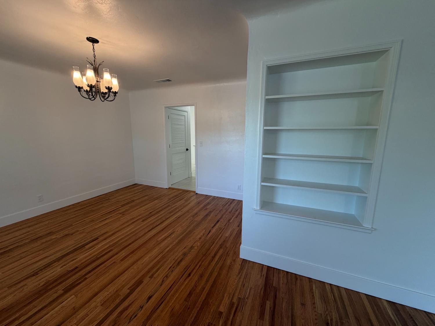74 E Garland Ave, Fresno, CA 93704