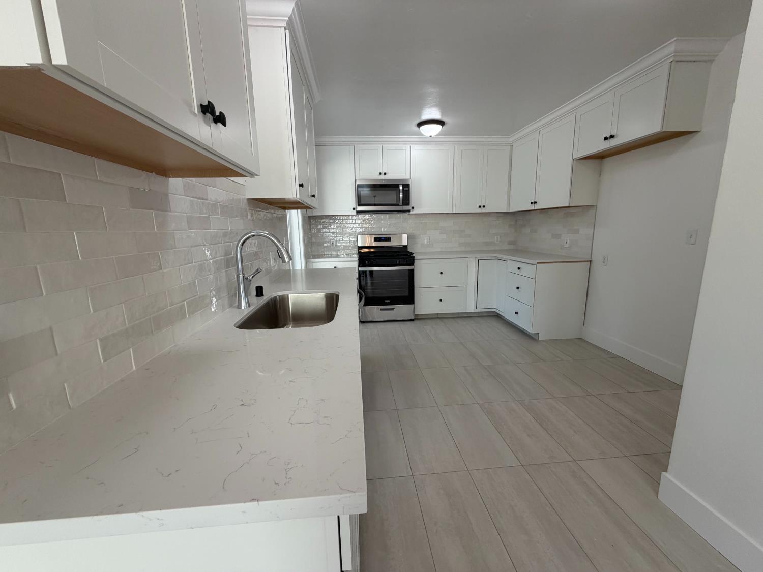 74 E Garland Ave, Fresno, CA 93704