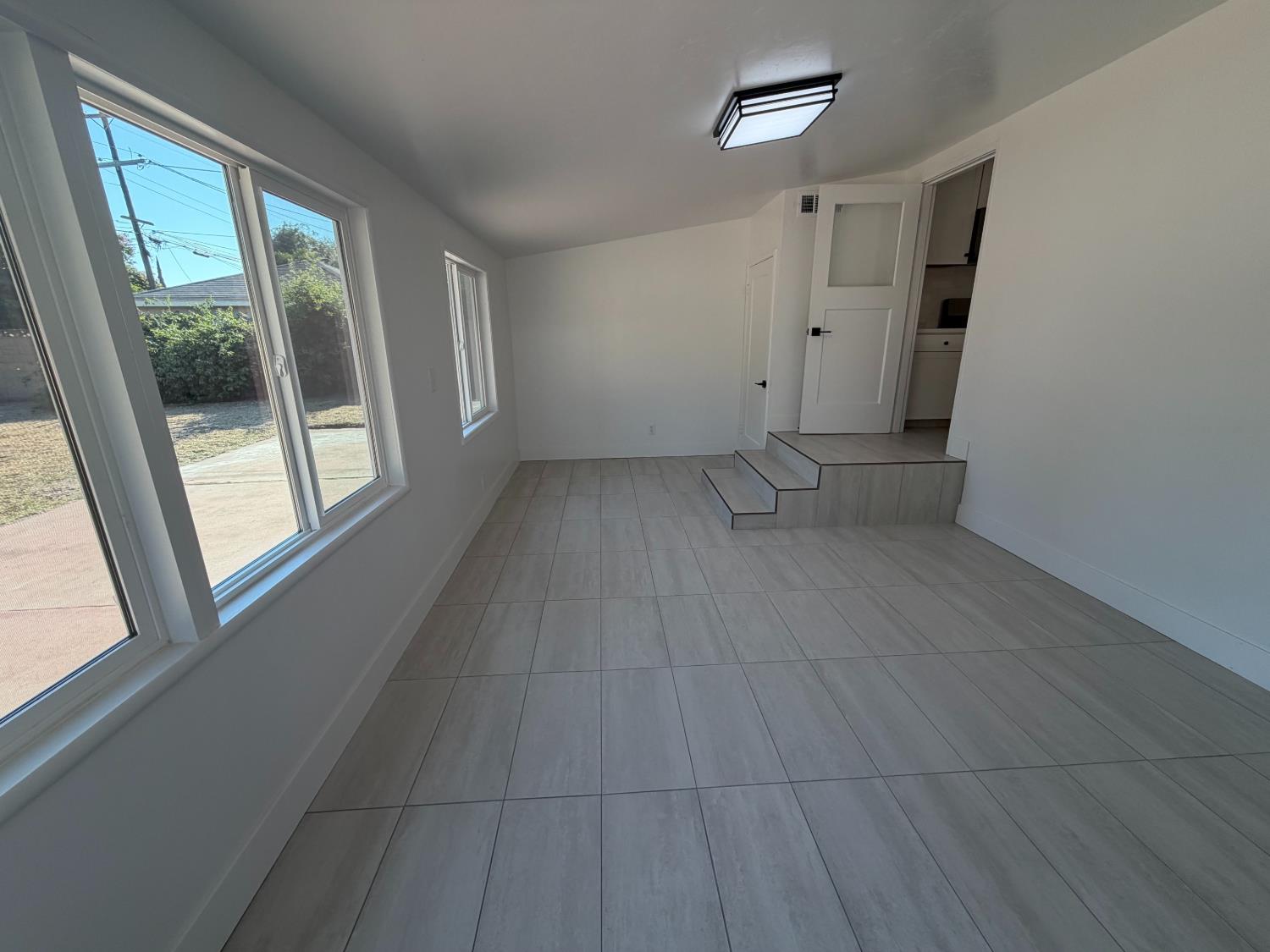 74 E Garland Ave, Fresno, CA 93704