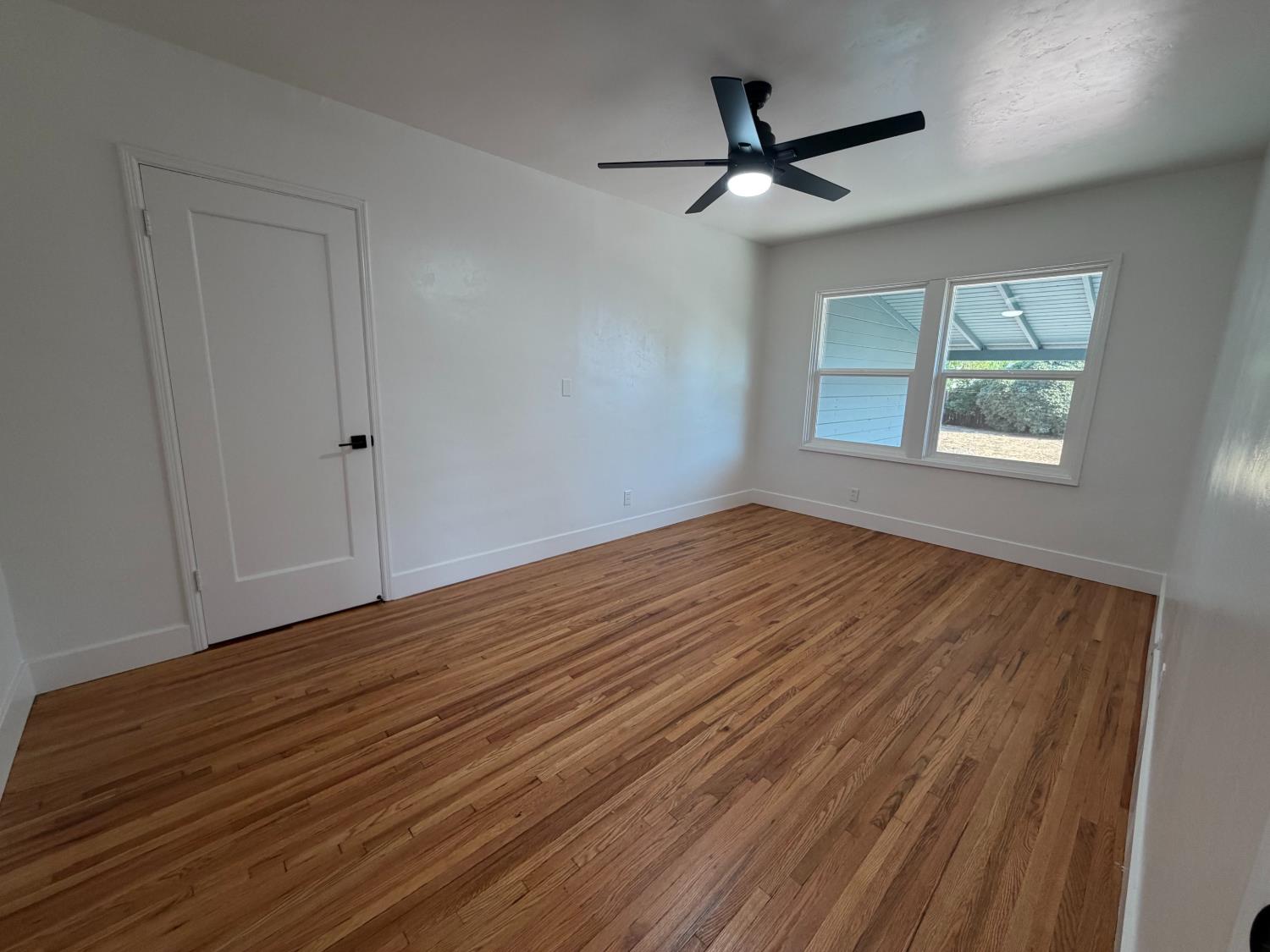 74 E Garland Ave, Fresno, CA 93704