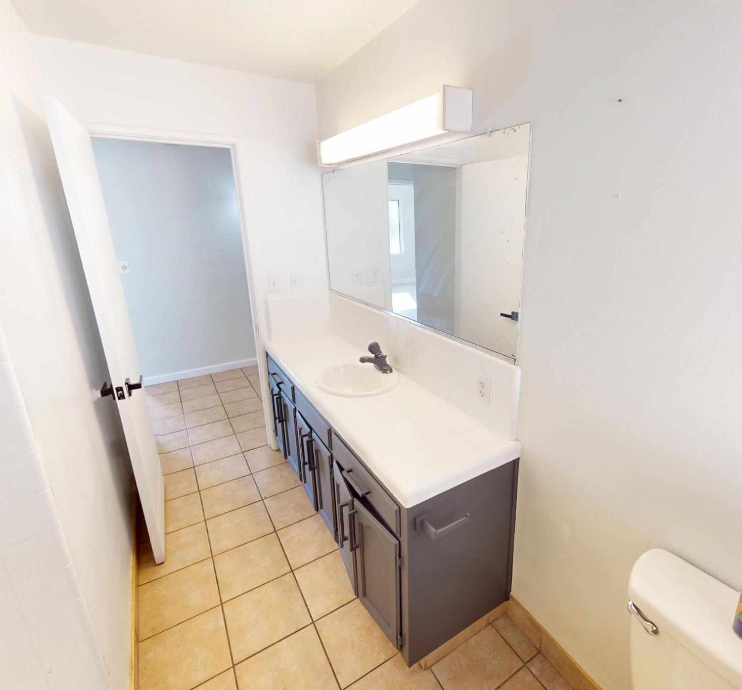 3490 E Weldon Ave, Fresno, CA 93703