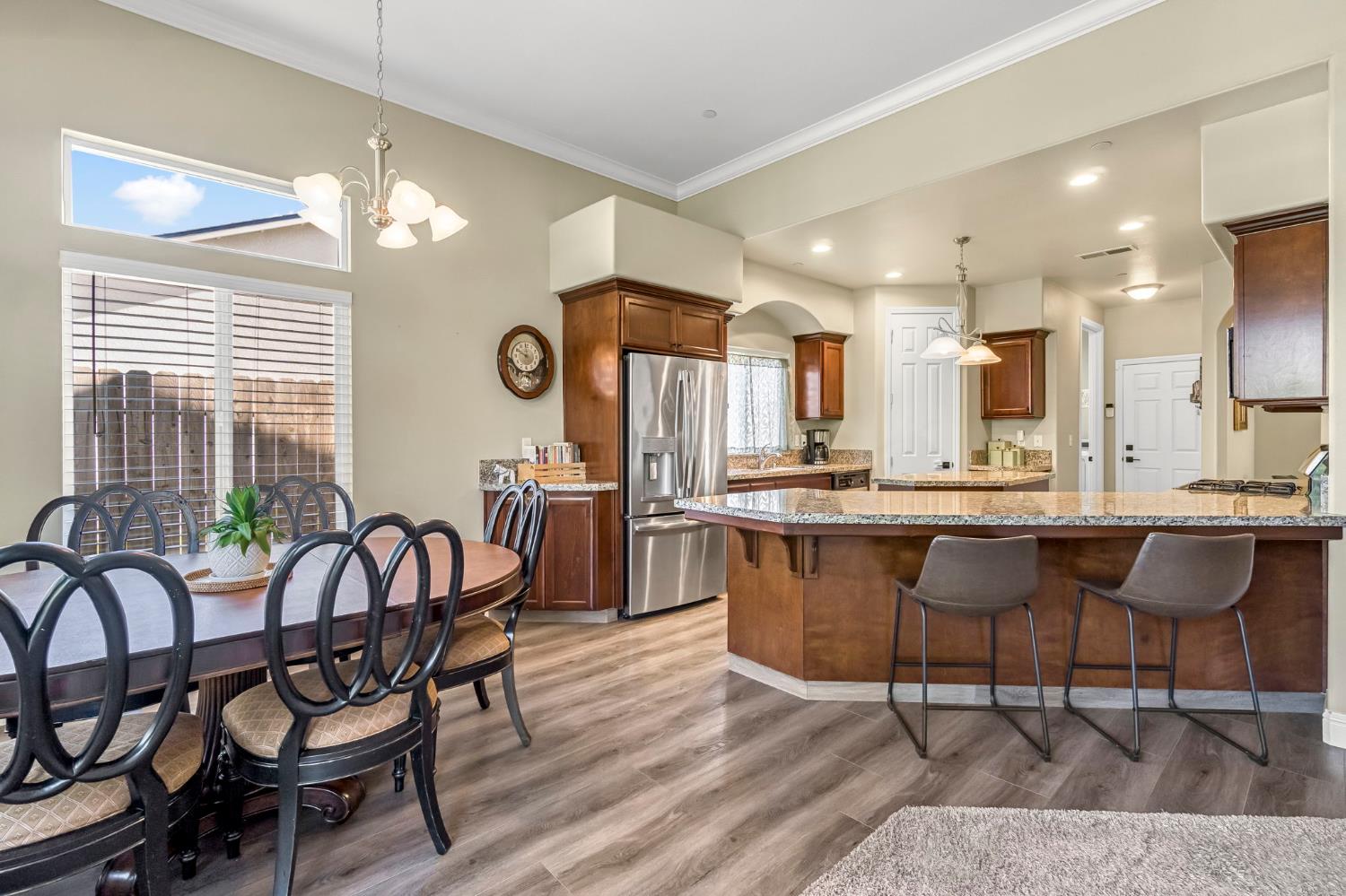 2773 8Th Avenue Dr, Kingsburg, CA 93631