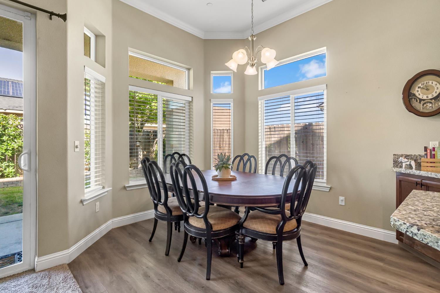 2773 8Th Avenue Dr, Kingsburg, CA 93631