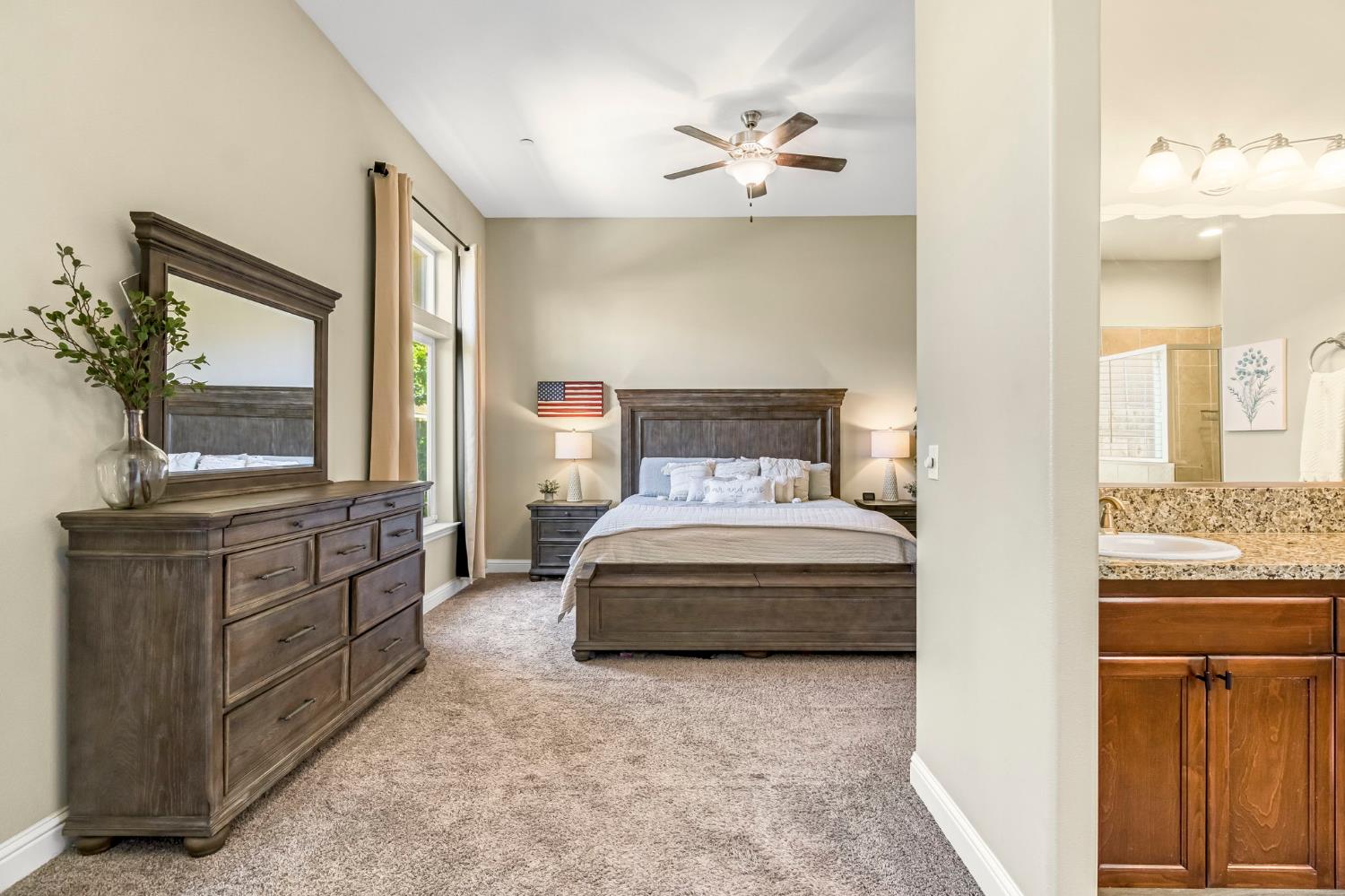 2773 8Th Avenue Dr, Kingsburg, CA 93631