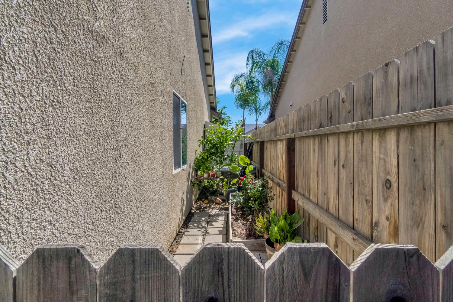 2773 8Th Avenue Dr, Kingsburg, CA 93631