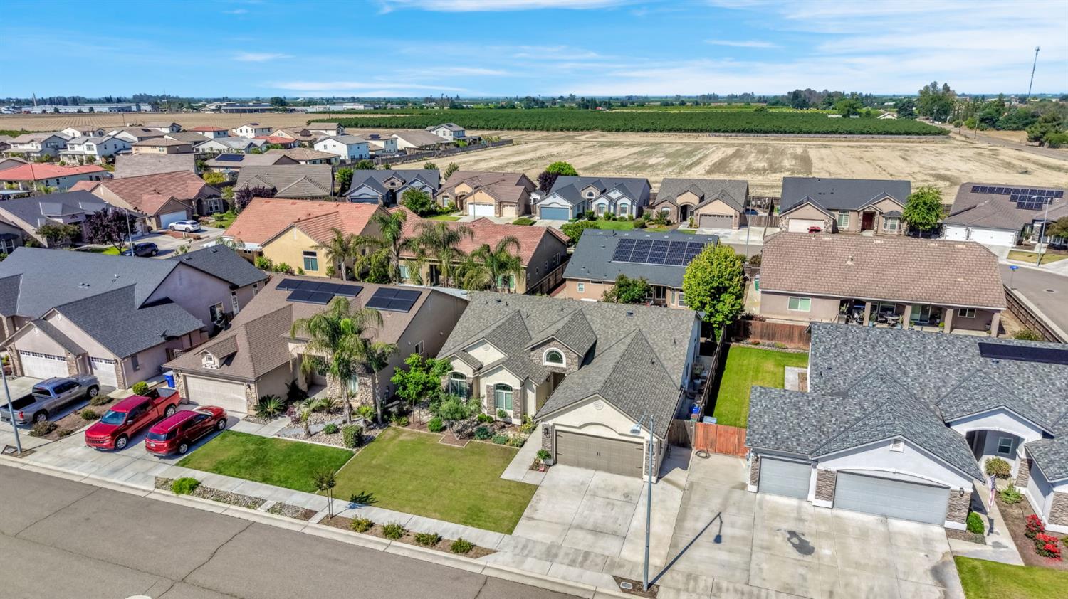 2773 8Th Avenue Dr, Kingsburg, CA 93631