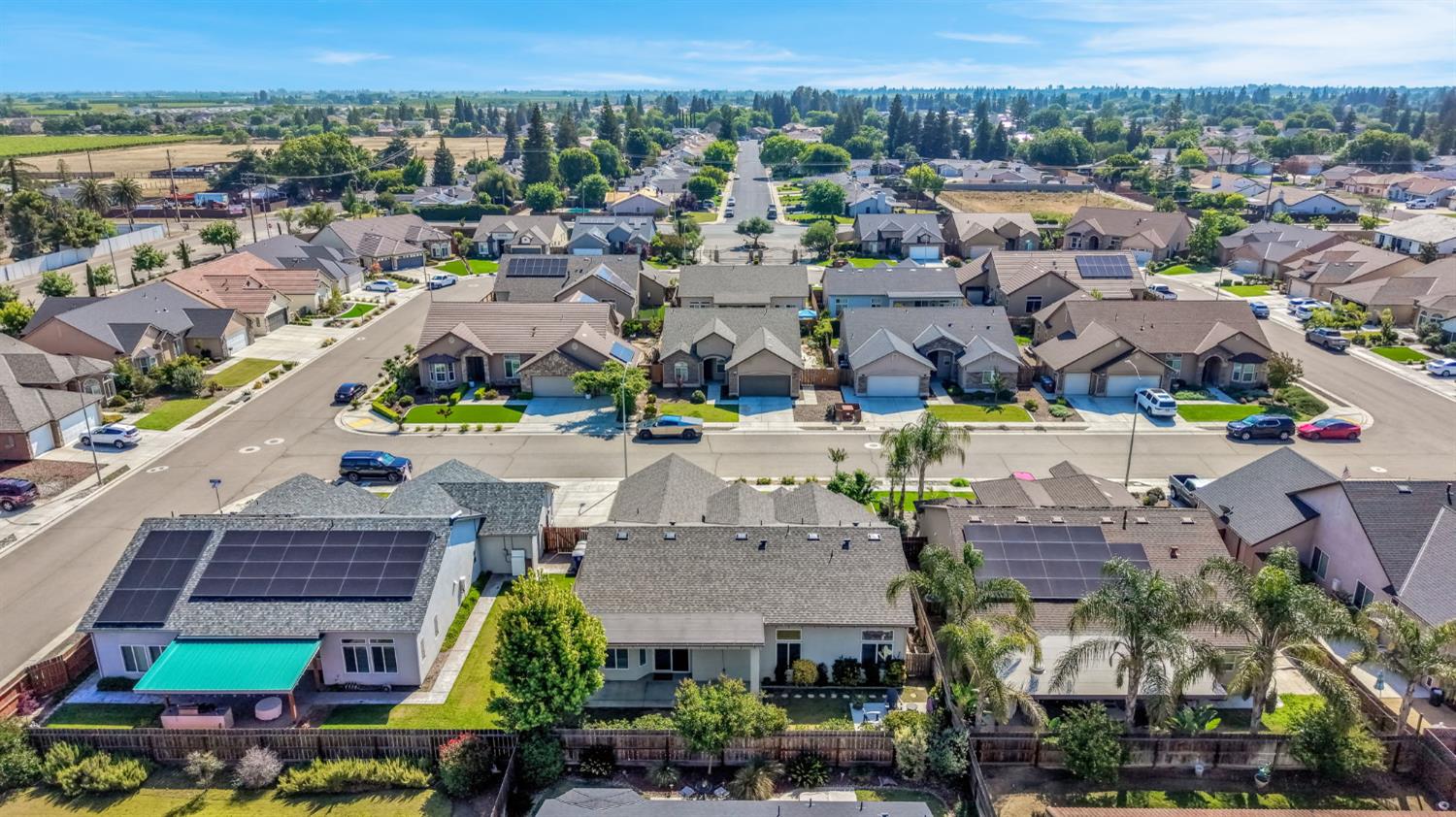 2773 8Th Avenue Dr, Kingsburg, CA 93631