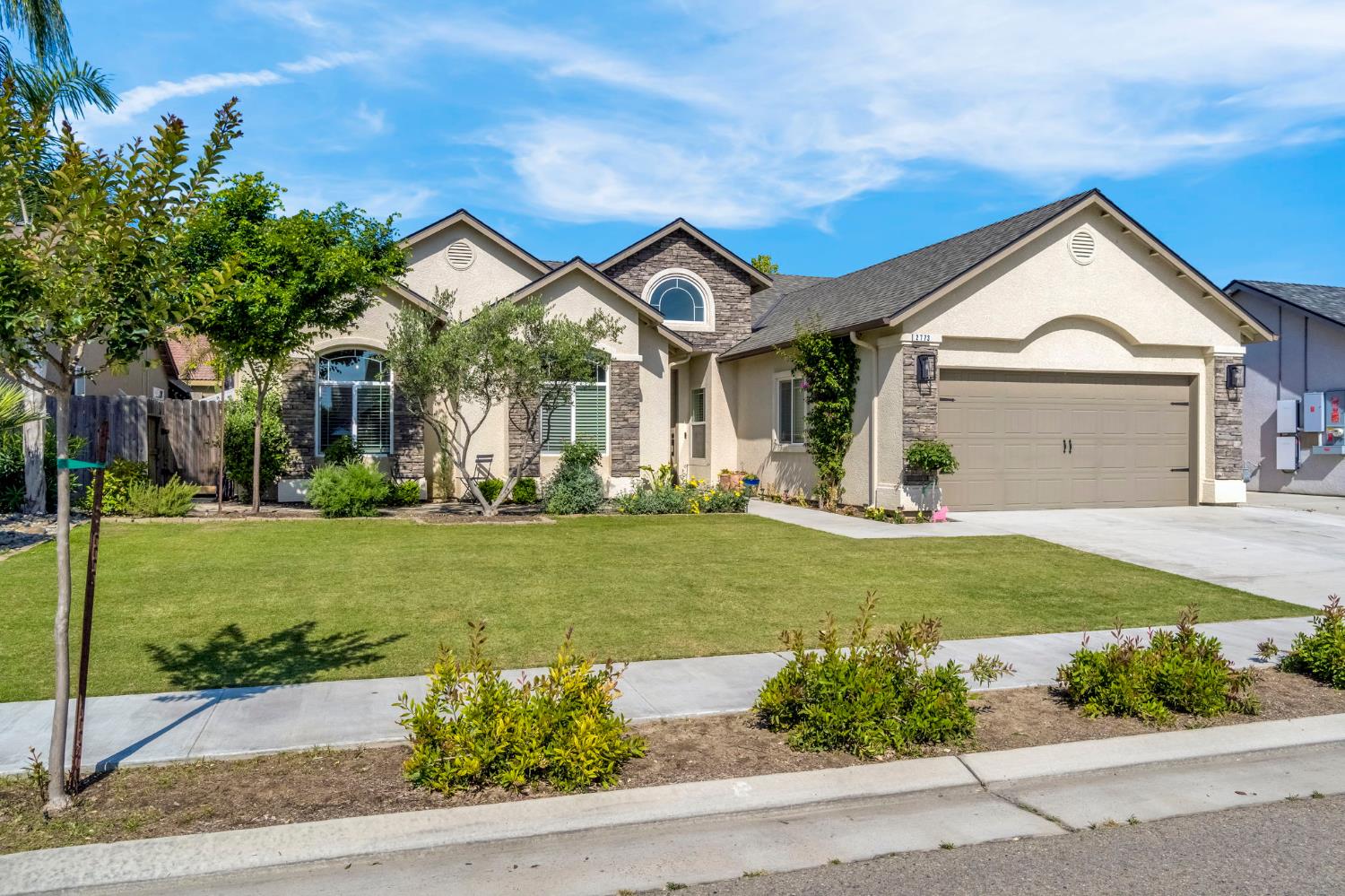 2773 8Th Avenue Dr, Kingsburg, CA 93631