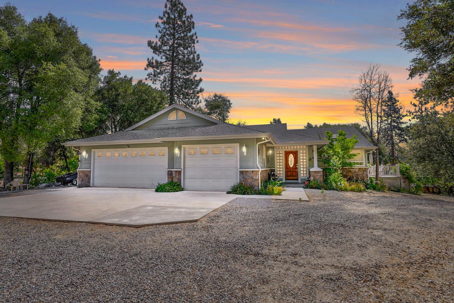 44550 Windsong Way, Ahwahnee, CA 93601