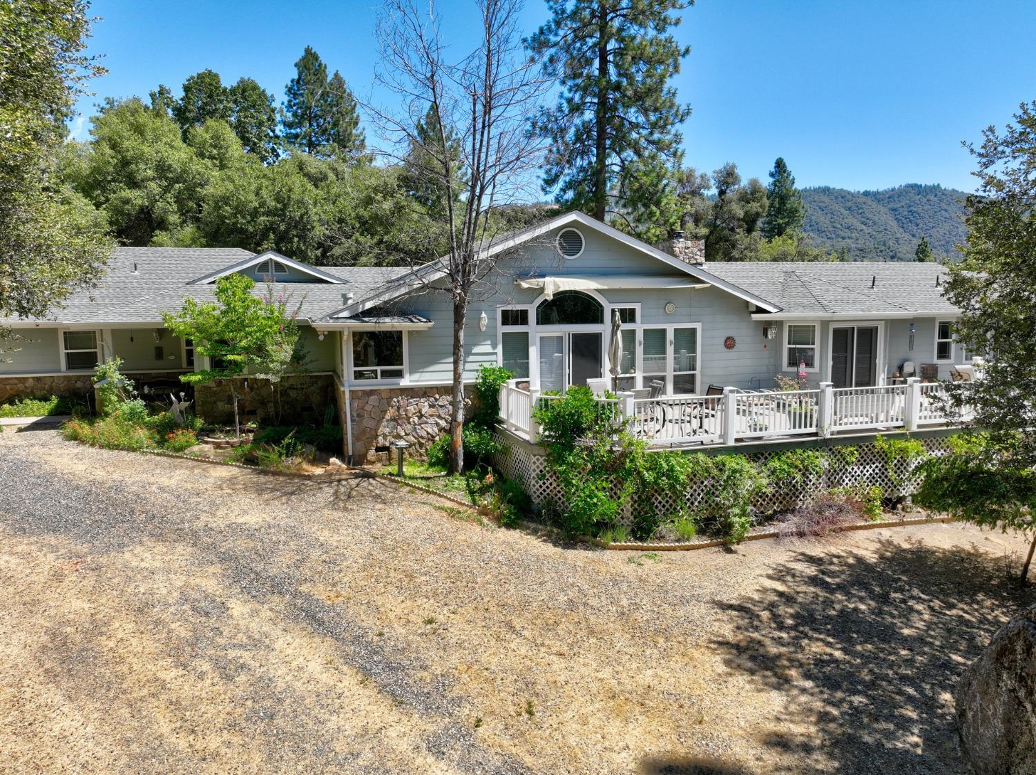 44550 Windsong Way, Ahwahnee, CA 93601