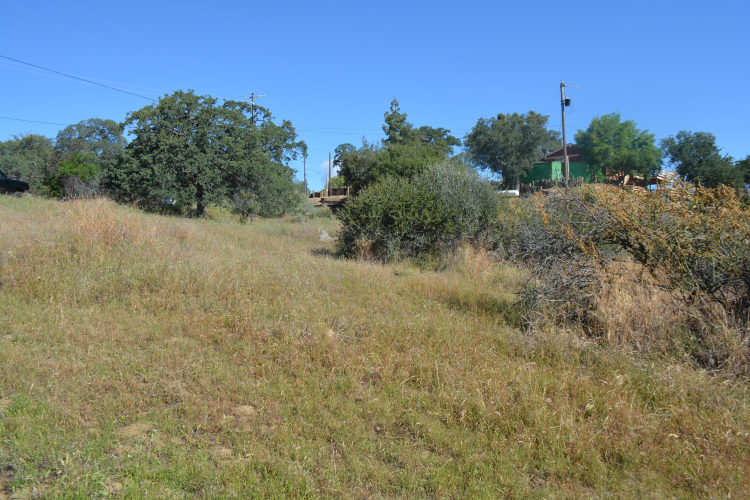 1 Corral Dr, Coarsegold, CA 93614