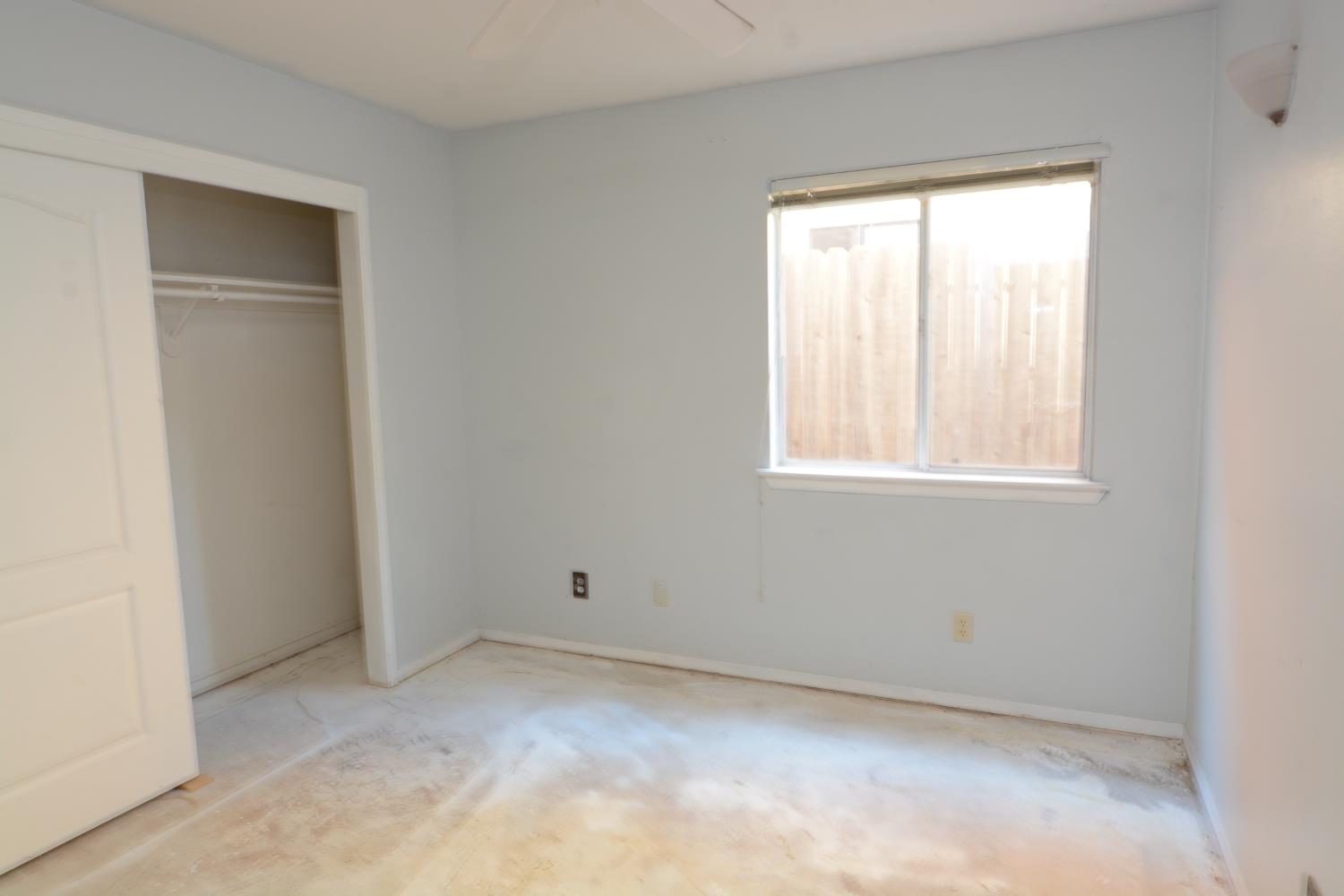 1732 E Ryan Ln, Fresno, CA 93720