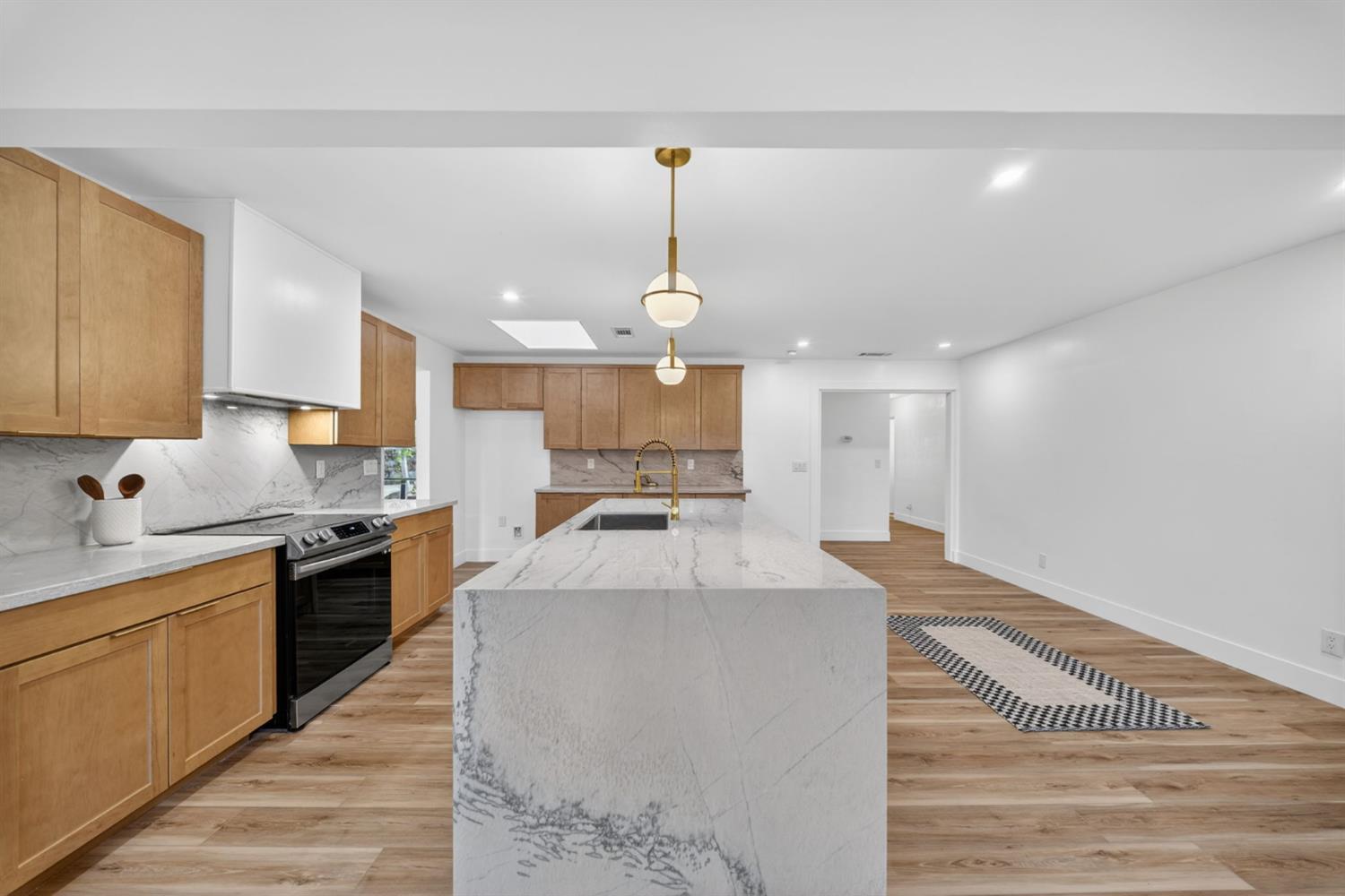 49947 Road 426, Oakhurst, CA 93644