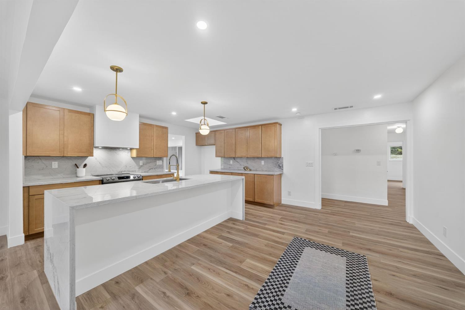 49947 Road 426, Oakhurst, CA 93644