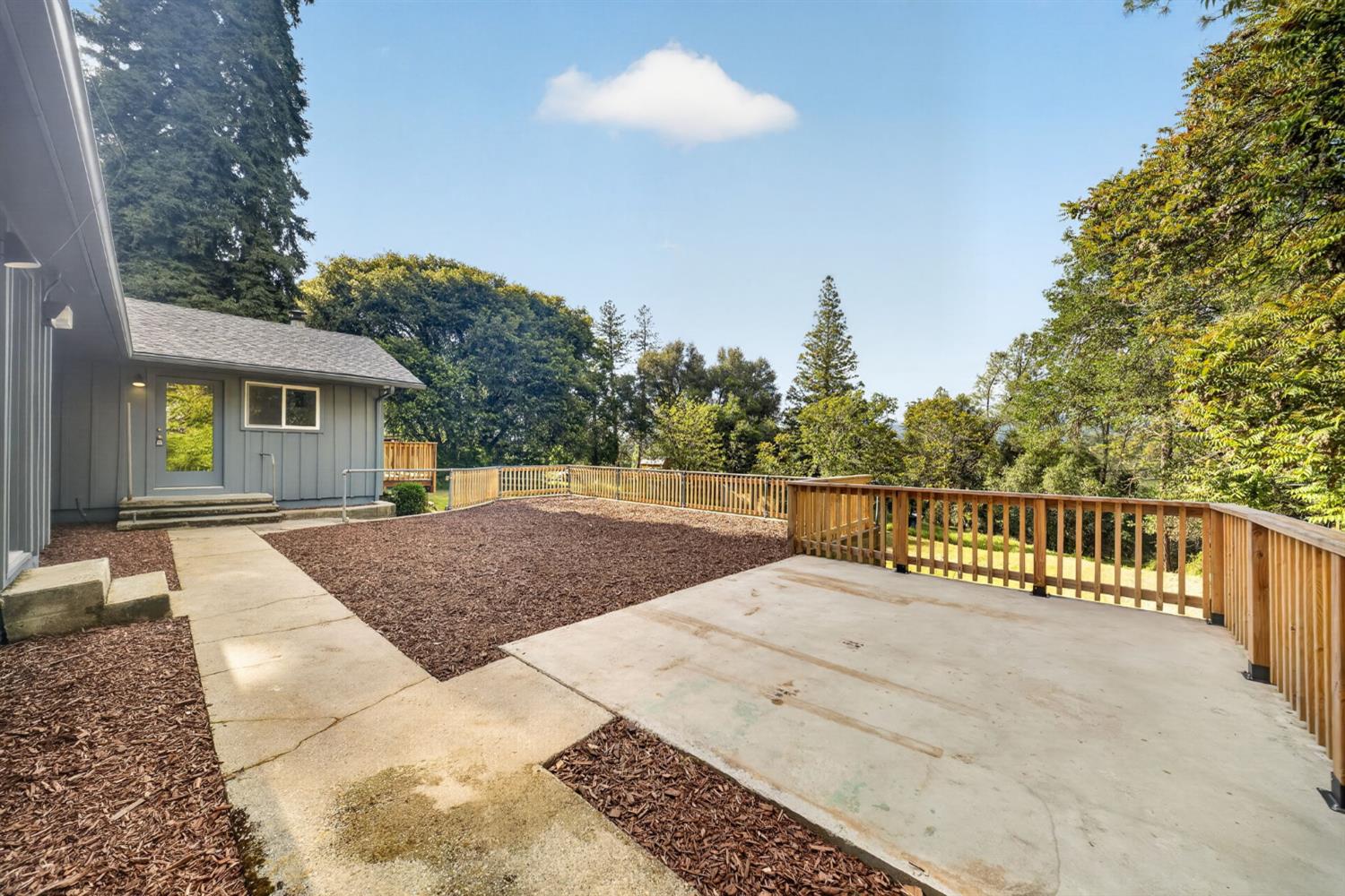 49947 Road 426, Oakhurst, CA 93644