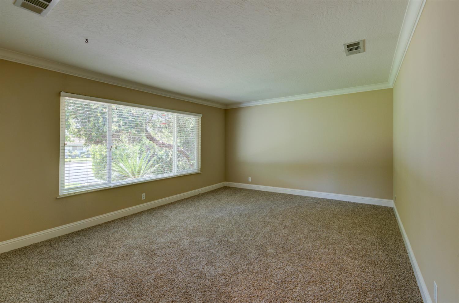 1770 W Celeste Ave, Fresno, CA 93711
